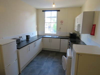 6 bedroom apartment for rent in Fore Street - TFF, Exeter, EX4