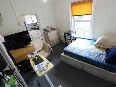 Studio flat for rent in Westwood Road , Southampton, SO17