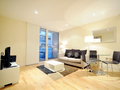 1 bedroom apartment for rent in Denison House, Lanterns Court, Canary Wharf E14