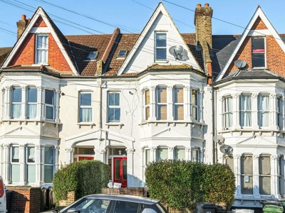 1 bedroom flat for rent in Holmesdale Road, South Norwood, London, SE25