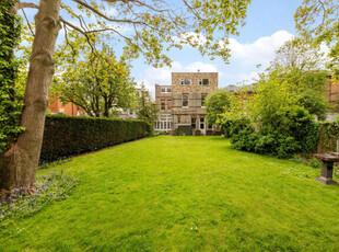 1 Bedroom Flat For Sale In
South Hampstead