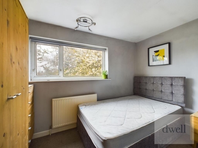 1 bedroom house share for rent in Old Lane, Beeston, Leeds, LS11
