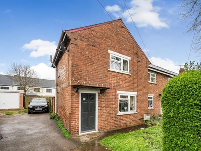 2 Bed House For Sale in Banbury, Oxfordshire, OX16 - 5354098