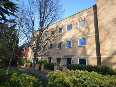 2 bedroom apartment for rent in Alfred Knight Close, Duston, NN5