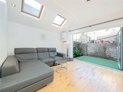 2 bedroom apartment for rent in Biscay Road, London, W6