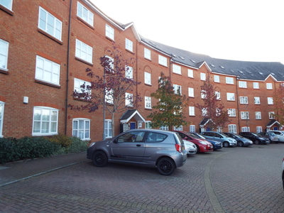 2 bedroom apartment for rent in Crown Quay, MK40