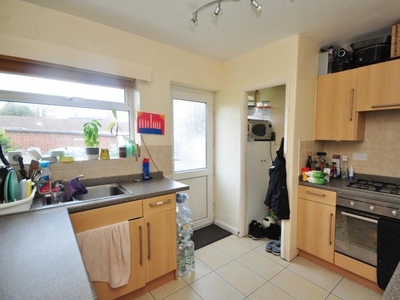2 bedroom apartment for rent in Fairford Court Grange Road Sutton SM2 6RY, SM2