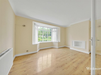 2 bedroom apartment for rent in Finchley Court, Ballards Lane, Finchley, London, N3
