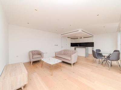 2 bedroom apartment for rent in Landmark Pinnacle, 10 Marsh Wall, Canary Wharf E14