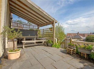 2 Bedroom Apartment For Sale In St. Andrews, Bristol