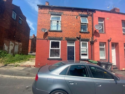 2 bedroom end of terrace house for rent in Paisley Terrace, Leeds, West Yorkshire, LS12