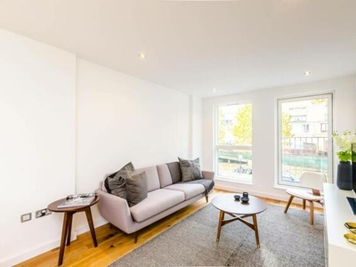 2 Bedroom Flat For Rent In Camden Town, London