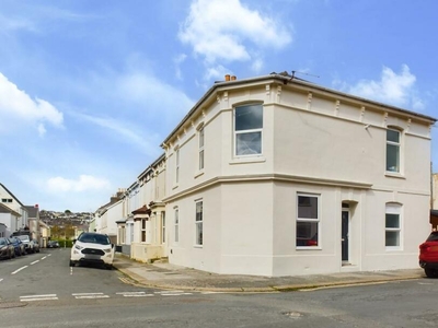 2 bedroom flat for rent in GFF 2 Limerick Place, Plymouth, Devon, PL4