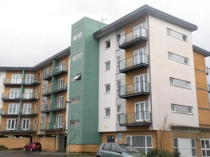 2 Bedroom Flat For Rent In Hatfield