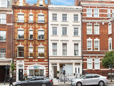 2 bedroom flat for rent in New Cavendish Street, Marylebone, London, W1G