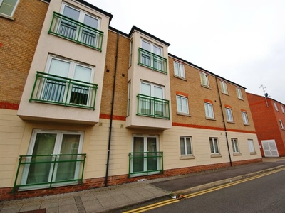2 bedroom flat for rent in Riverside Drive, Anchor Quay, LN5
