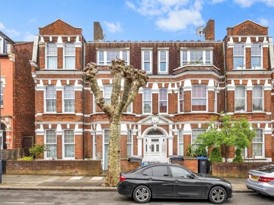 2 bedroom flat for rent in Rutland Park, London, NW2
