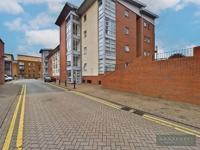 2 bedroom flat for rent in Shot Tower Close, Chester, CH1