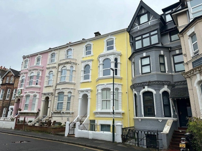 2 bedroom flat for rent in St Michaels Road, Bournemouth Town Centre, BH2
