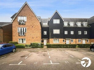 2 Bedroom Flat For Sale In Rochester, Medway