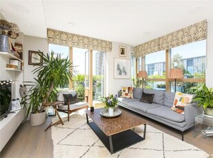 2 Bedroom Penthouse For Sale In Queens Park, London