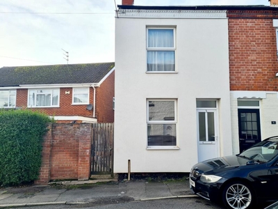 2 bedroom semi-detached house for rent in Beck Street, Carlton, Nottingham, NG4