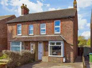 2 Bedroom Semi-detached House For Sale In Wick, Littlehampton