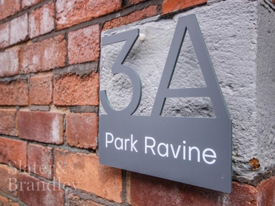 3 bedroom apartment for rent in Clifton Terrace, Park Ravine The Park, Nottingham, NG7
