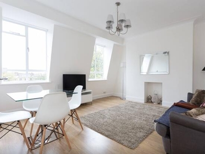 3 bedroom apartment for rent in Dorset Square London NW1