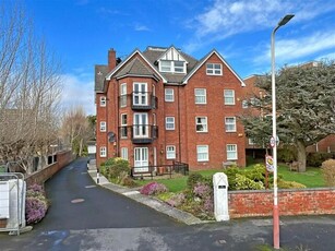 3 Bedroom Apartment For Sale In Birkdale, Southport