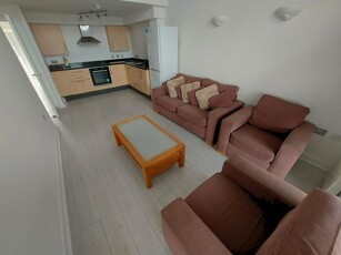 3 Bedroom Apartment To Rent