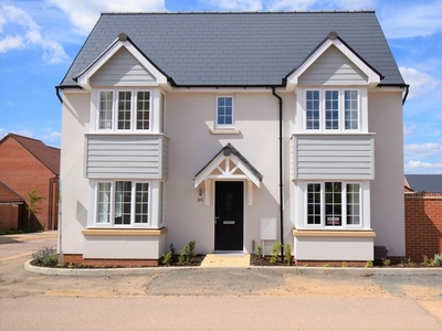 3 bedroom detached house for rent in Dragonfly Crescent, Manor House Park, Bedford, MK40