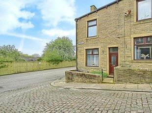 3 Bedroom End Of Terrace House For Sale In Colne