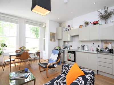 3 bedroom flat for rent in Aberdeen Park, Highbury, N5