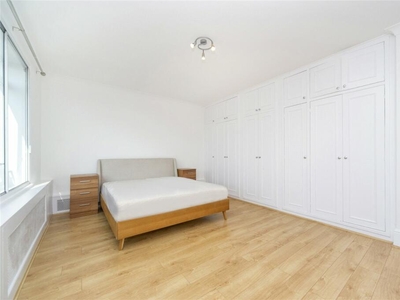 3 bedroom flat for rent in Upper Berkeley Street,
South Marylebone, W1H