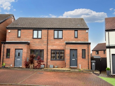3 bedroom semi-detached house for rent in Boyce Way, Old St. Mellons, CF3
