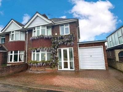 3 bedroom semi-detached house for rent in Kempston, MK42