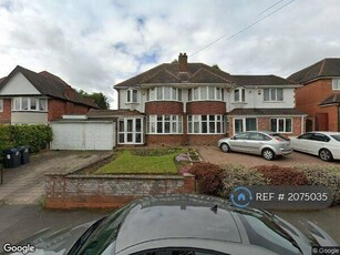 3 Bedroom Semi-detached House For Rent In Sutton Coldfield