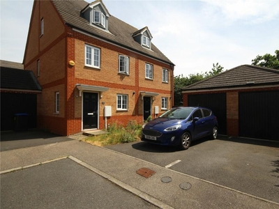 3 bedroom semi-detached house for rent in Turners Gardens, Wootton, Northampton, NN4