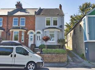 3 Bedroom Semi-detached House For Sale In Folkestone