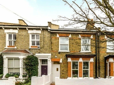 3 bedroom terraced house for rent in Antrobus Road, London, Ealing, W4