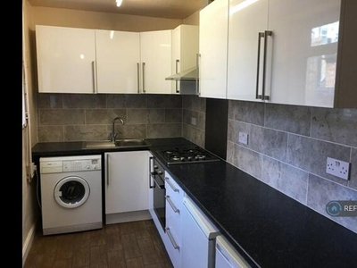 3 Bedroom Terraced House For Rent In Derby