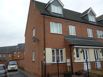 3 bedroom town house for rent in Witham Mews, Anchor Quay, LN5