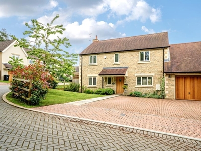 4 Bed House For Sale in Charlbury, Oxfordshire, OX7 - 5013497