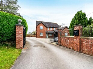 4 Bedroom Detached House For Sale In Congleton Road North, Scholar Green