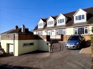 4 Bedroom Detached House For Sale In Heol-y-cyw, Bridgend Borough