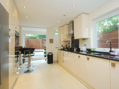 4 bedroom end of terrace house for rent in Solent Road, West Hampstead, London, NW6