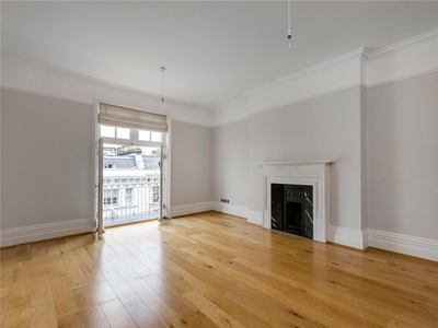 4 bedroom flat for rent in Old Brompton Road,
South Kensington, SW7