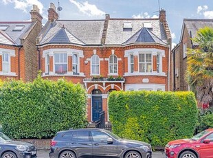 4 Bedroom Flat For Sale In Thames Ditton