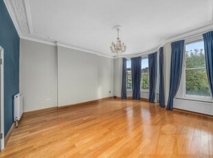 4 Bedroom Flat To Rent